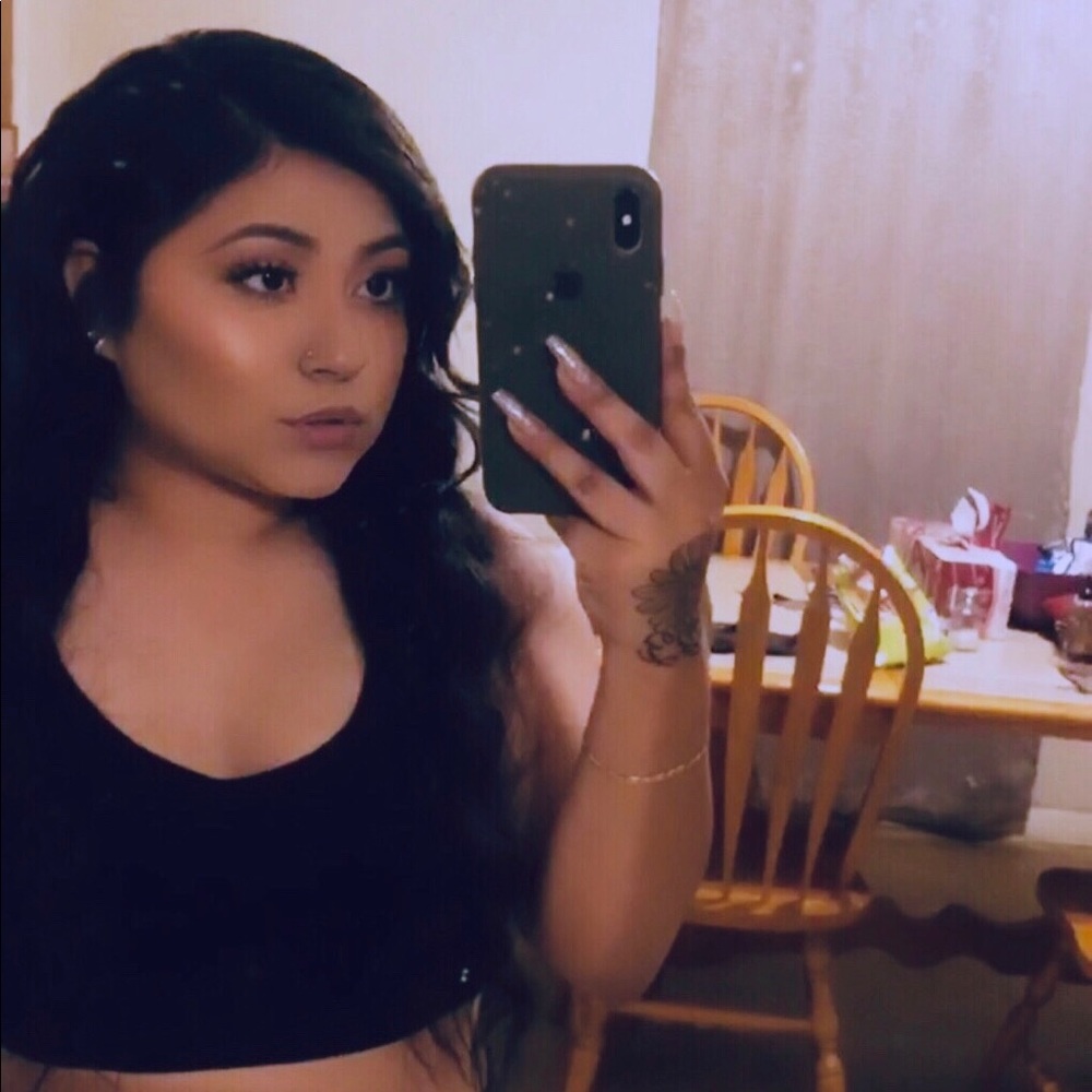 Meet your Posher, Angelica